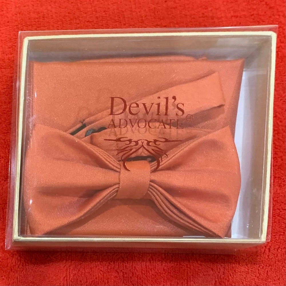 Devil's Advocate Pocket Square and Bow Tie Set New in Box in Orange MSRP $66